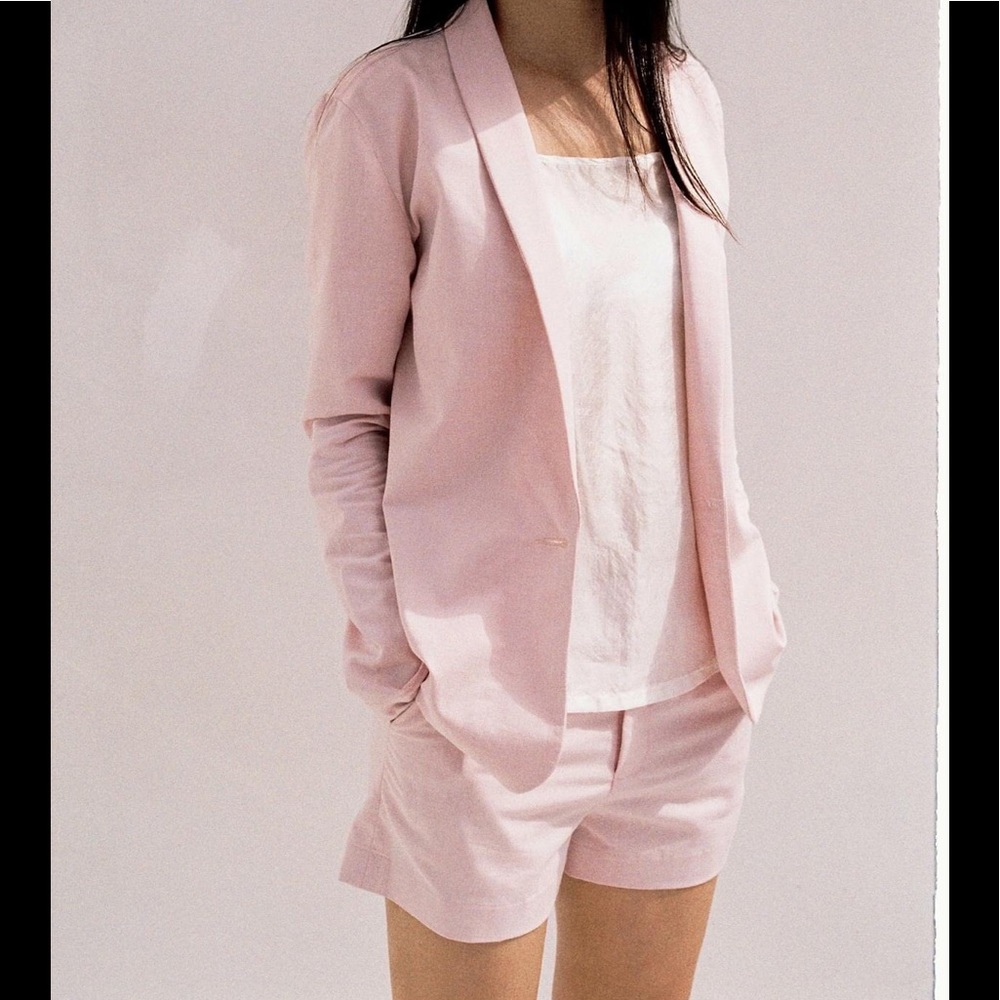 Pale pink Linen shorts suit. Size XS